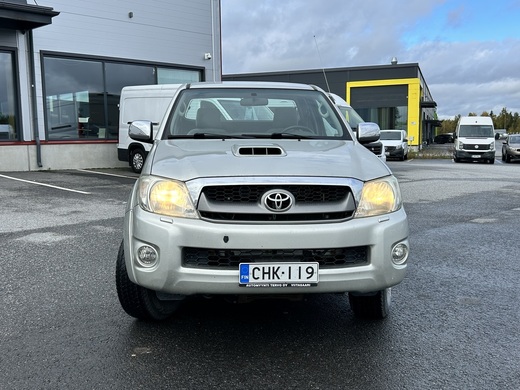 Toyota Hilux vaihtoauto