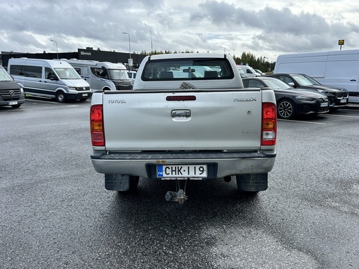 Toyota Hilux vaihtoauto