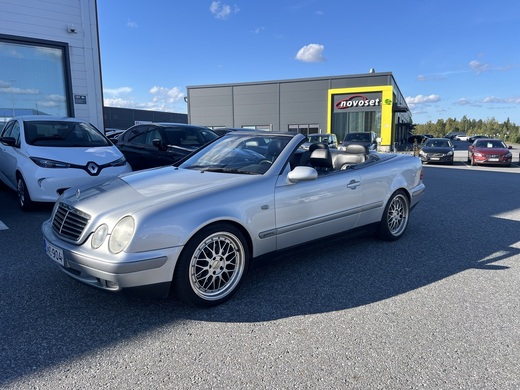Mercedes-Benz CLK vaihtoauto
