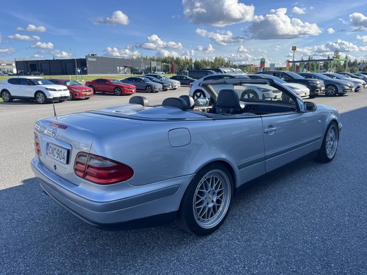Mercedes-Benz CLK vaihtoauto