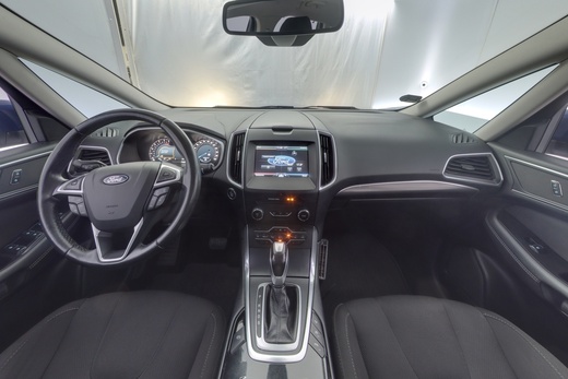 Ford S-MAX vaihtoauto