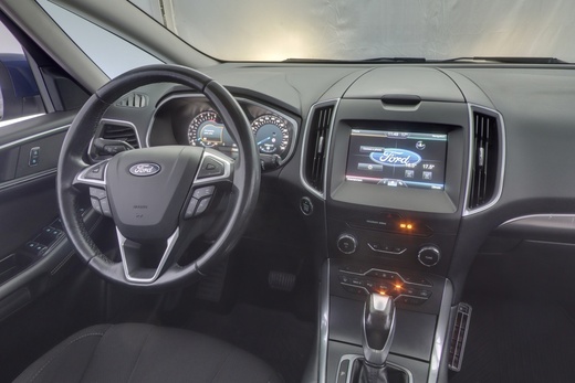 Ford S-MAX vaihtoauto