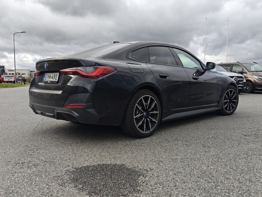 BMW i4 vaihtoauto