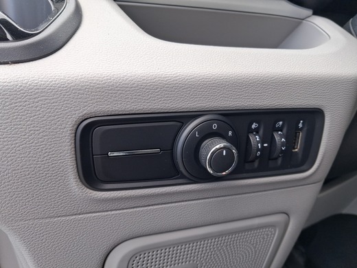 Maxus e-Deliver 9 vaihtoauto