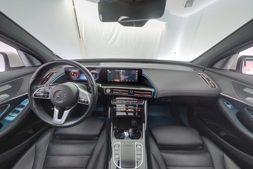 Mercedes-Benz EQC vaihtoauto