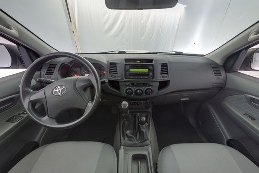 Toyota Hilux vaihtoauto