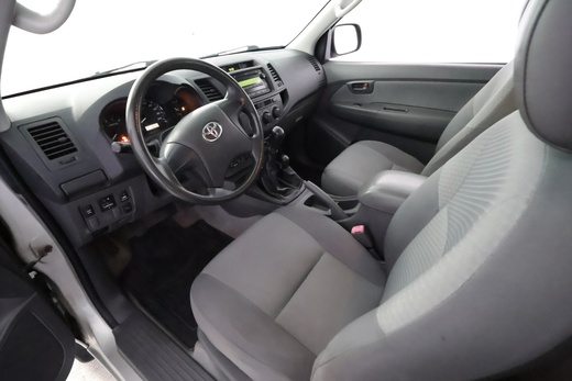 Toyota Hilux vaihtoauto