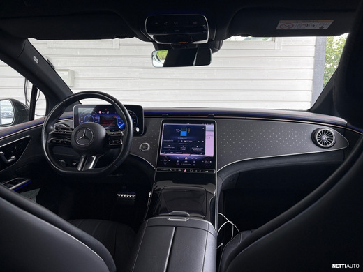 Mercedes-Benz EQE vaihtoauto