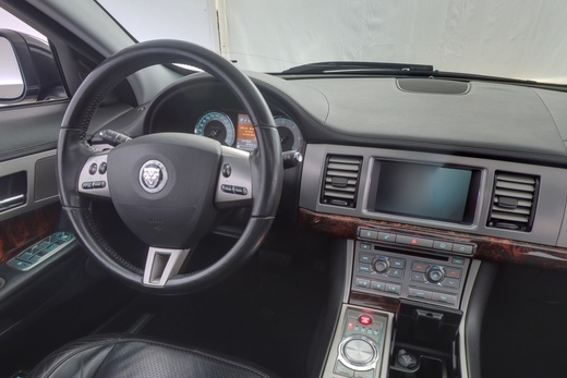Jaguar XF vaihtoauto