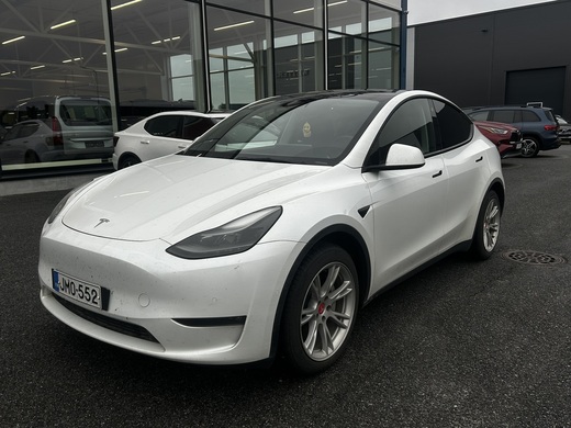 Tesla Model Y vaihtoauto