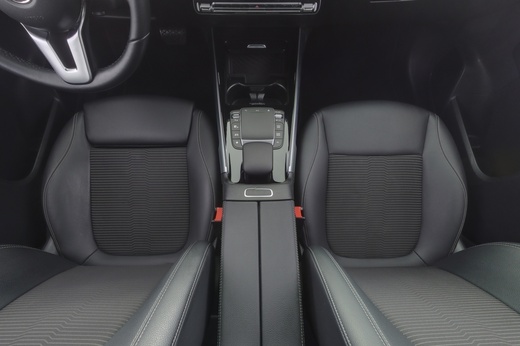 Mercedes-Benz EQB vaihtoauto