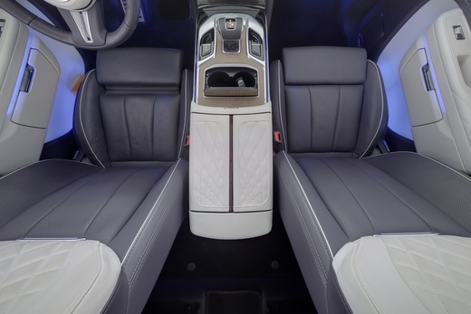 Hongqi E-HS9 vaihtoauto