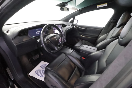 Tesla Model X vaihtoauto