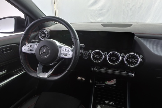 Mercedes-Benz EQA vaihtoauto