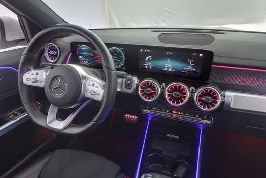 Mercedes-Benz EQB vaihtoauto