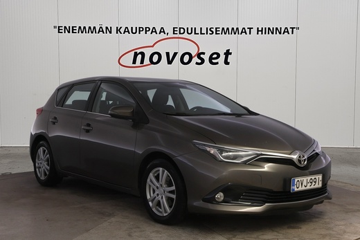 Toyota Auris vaihtoauto