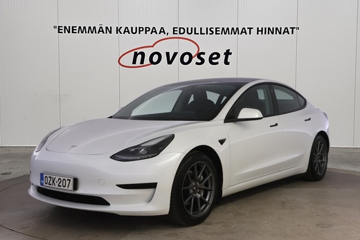 Tesla Model 3 vaihtoauto