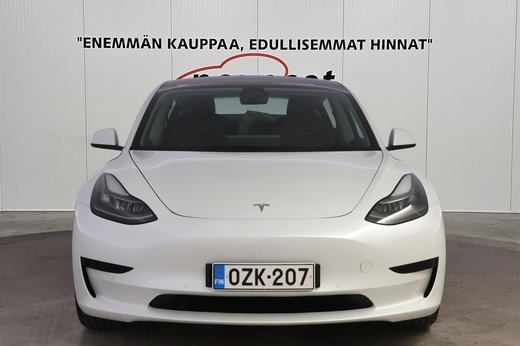 Tesla Model 3 vaihtoauto