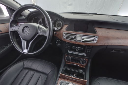 Mercedes-Benz CLS vaihtoauto
