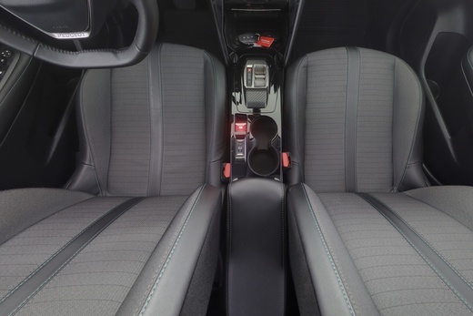 Peugeot e-208 vaihtoauto