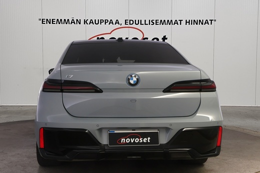 BMW i7 vaihtoauto