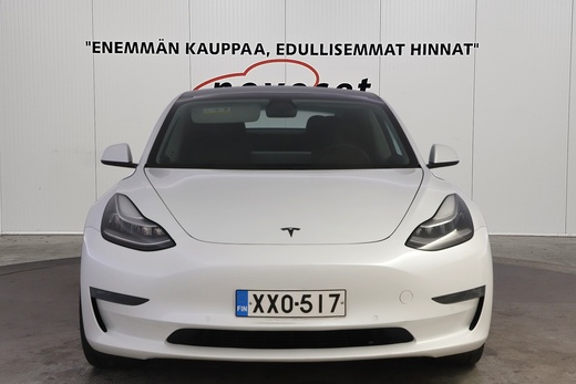 Tesla Model 3 vaihtoauto