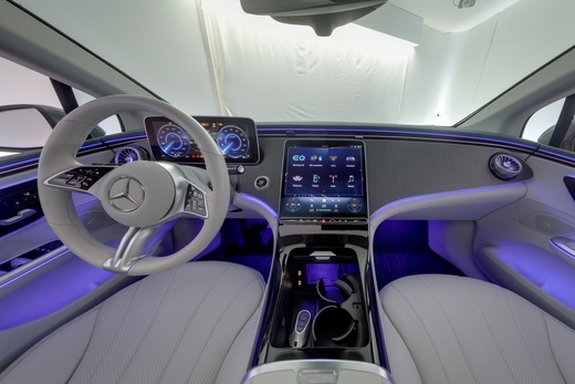 Mercedes-Benz EQE vaihtoauto