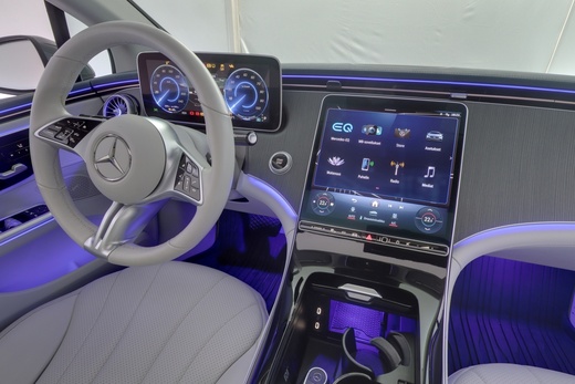 Mercedes-Benz EQE vaihtoauto