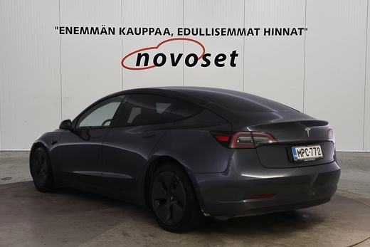 Tesla Model 3 vaihtoauto