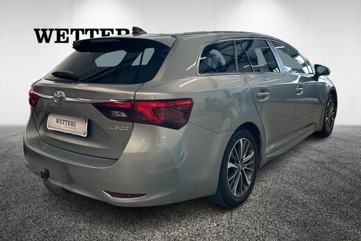 Toyota Avensis vaihtoauto