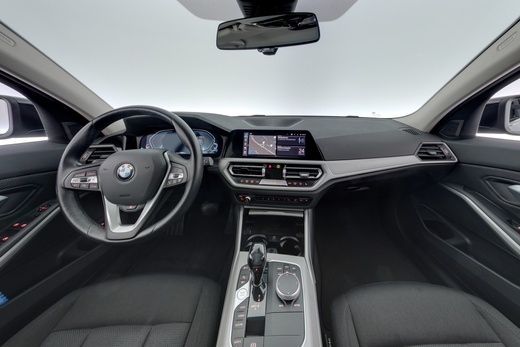 BMW 320 vaihtoauto