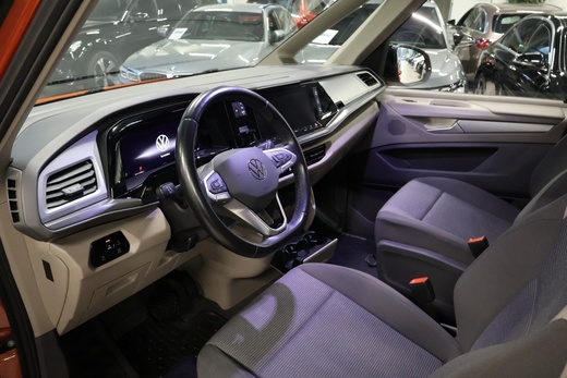 Volkswagen Multivan vaihtoauto