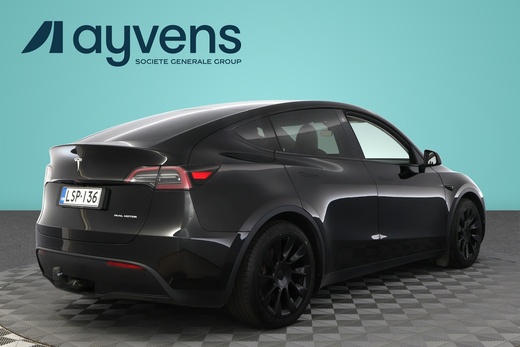 Tesla Model Y vaihtoauto