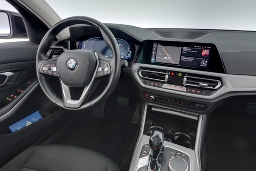 BMW 330 vaihtoauto
