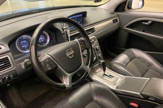 Volvo V70 vaihtoauto