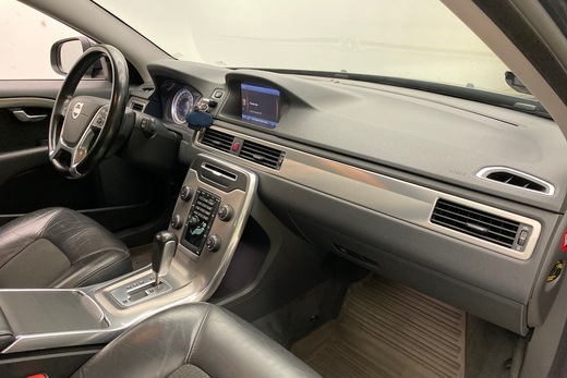 Volvo V70 vaihtoauto