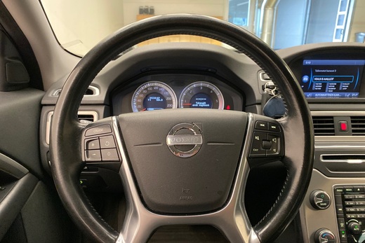 Volvo V70 vaihtoauto