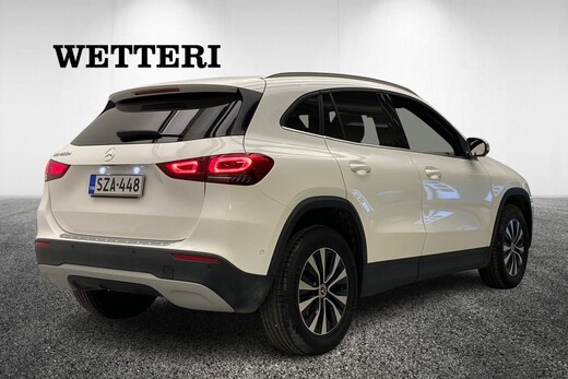 Mercedes-Benz GLA vaihtoauto