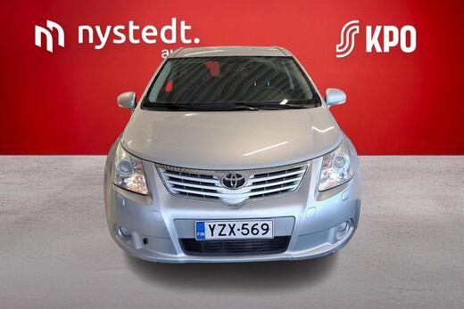 Toyota Avensis vaihtoauto
