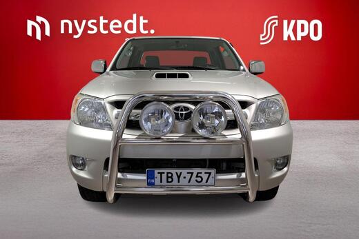 Toyota Hilux vaihtoauto