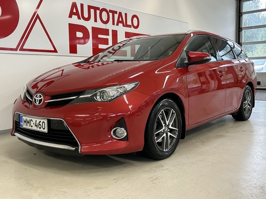 Toyota Auris vaihtoauto