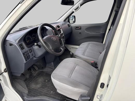 Toyota Hiace vaihtoauto