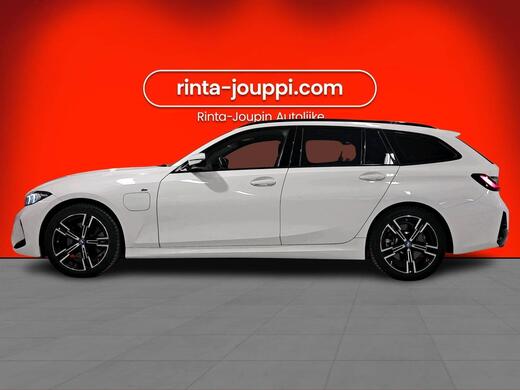 BMW 330 vaihtoauto