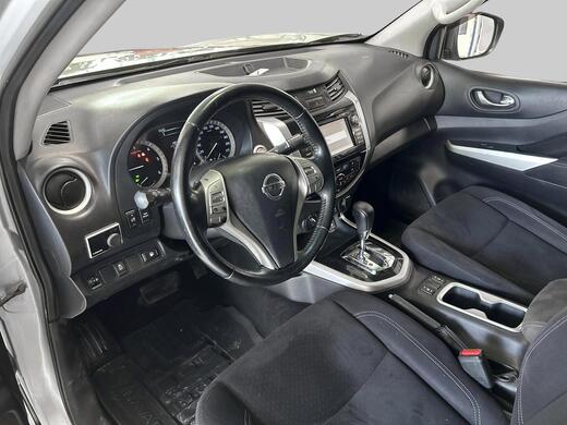 Nissan Navara vaihtoauto