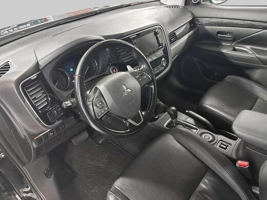 Mitsubishi Outlander vaihtoauto