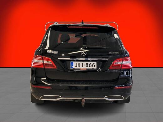 Mercedes-Benz ML vaihtoauto