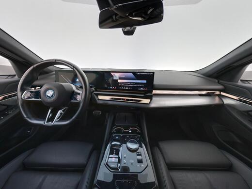 BMW i5 vaihtoauto