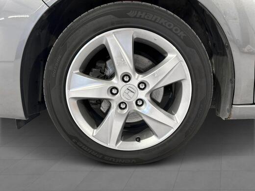 Honda Accord vaihtoauto