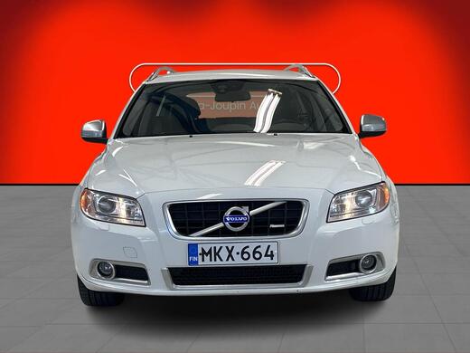 Volvo V70 vaihtoauto