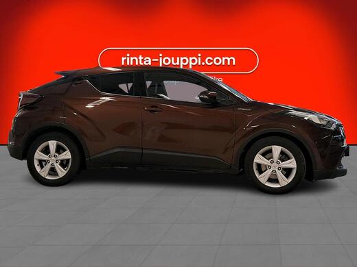 Toyota C-HR vaihtoauto